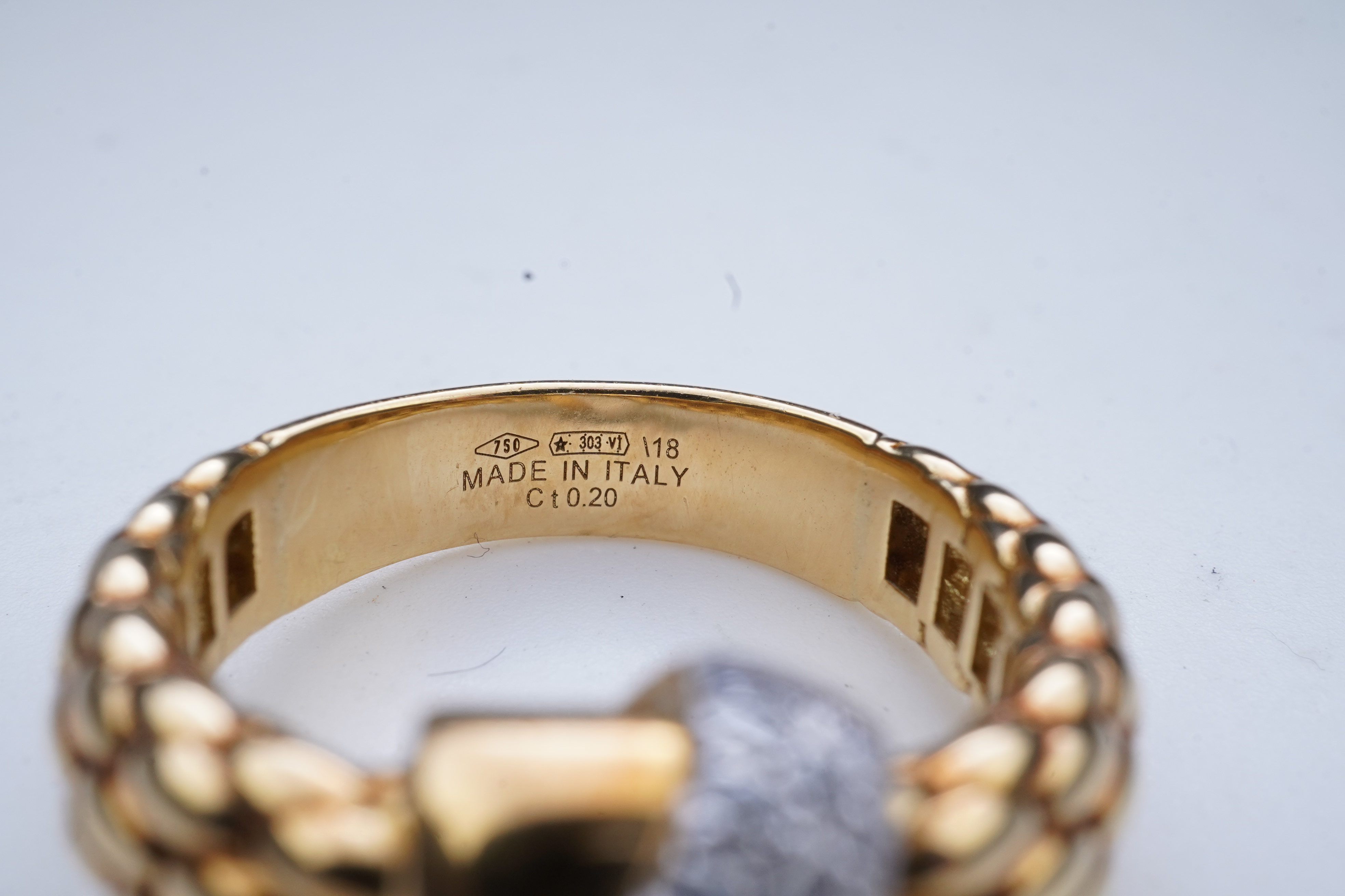 FOPE, a gold and diamond ring